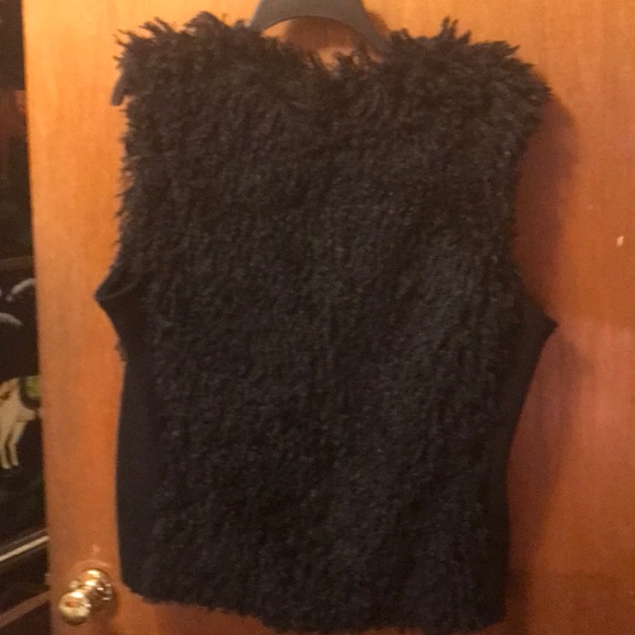 Fur Vest - Picture 3 of 4